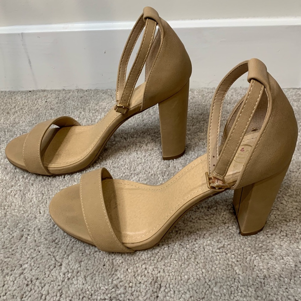 Tan block heel